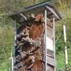 Wildbienen-Hotel